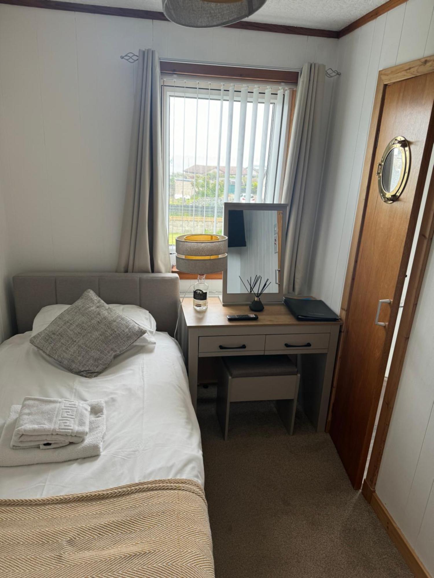 Impala Guest House Wick  Extérieur photo